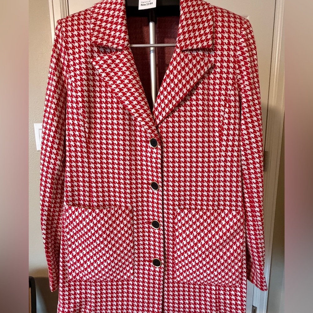 CAbi | NWT Red and White Houndstooth Blazer #4249
